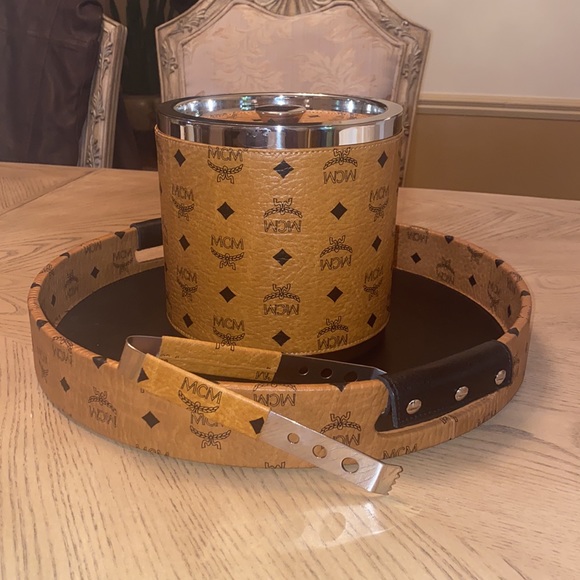 ❤️ Authentic MCM Bar Accessories, - Picture 1 of 10
